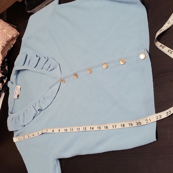 Vintage Featherknit Blue Short Sleeve with Ruffle Collar and Cuff Cardigan Med. - Picture 7 of 9